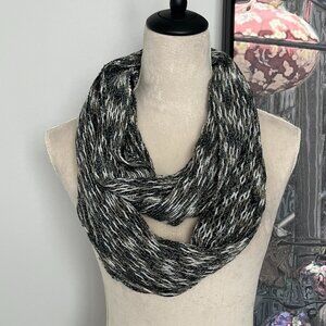 Steve Madden Black/White Metallic Infinity Scarf